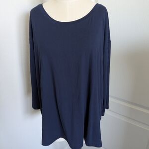 Women's Navy Blue Top